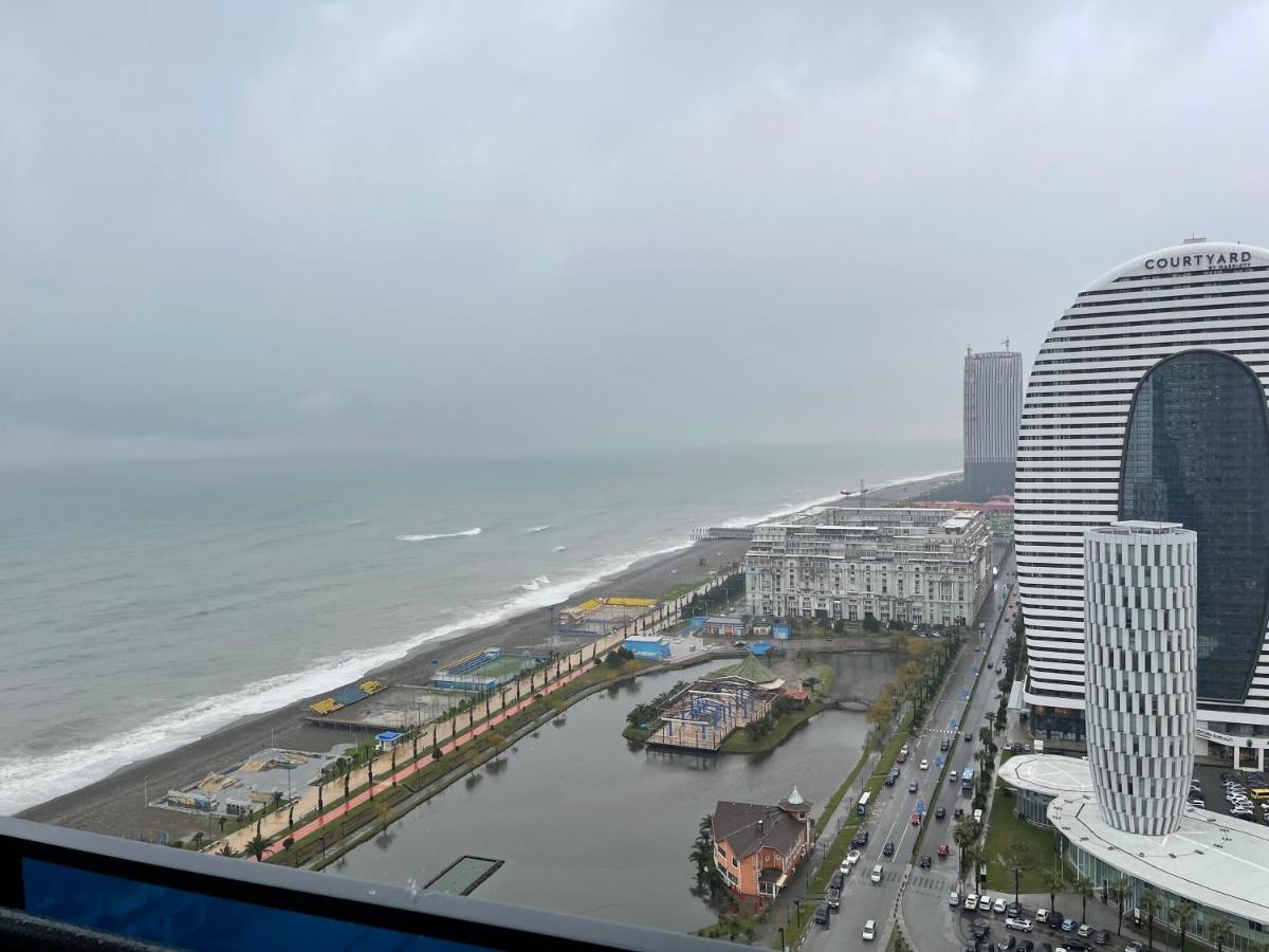 Orbi City Center Suite Batumi Eksteriør billede